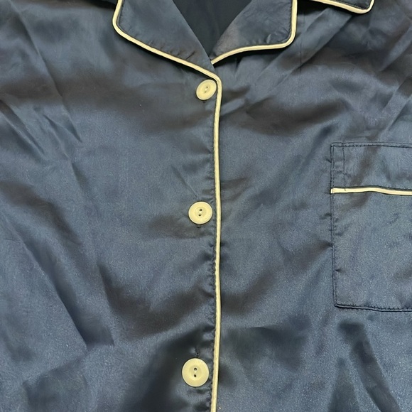 Blue Satin Pajama Top Button Up Sleep Shirt White Piping Women’s Size Large - Picture 2 of 6